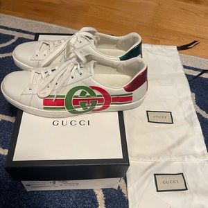 Men’s leather Gucci shoes